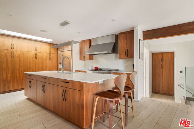 Building Photo - 279 Mabery Rd