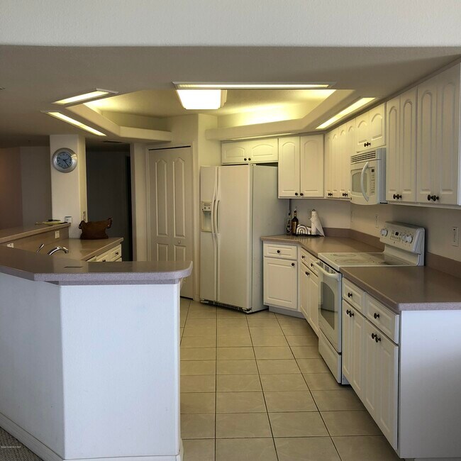 Building Photo - 8935 Puerto Del Rio Dr