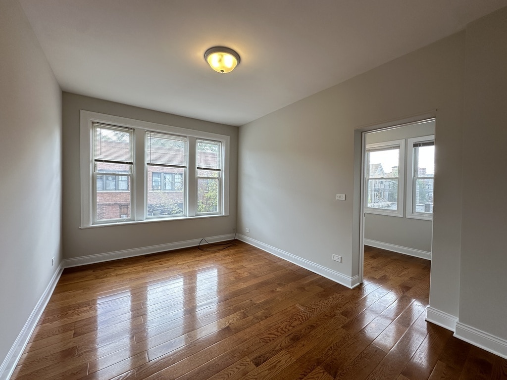 Building Photo - 3048 N Milwaukee Ave