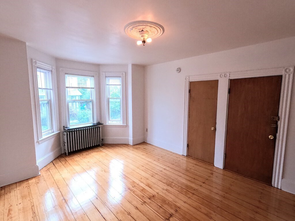 Building Photo - 90 Wenham St