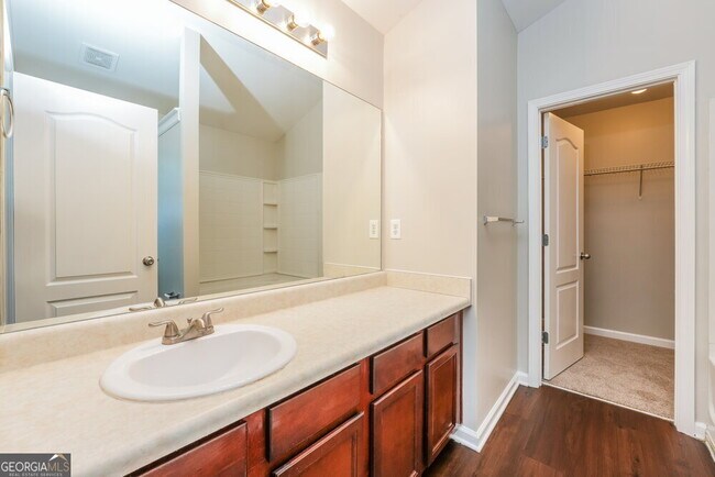 Building Photo - 793 Lobdale Falls Dr