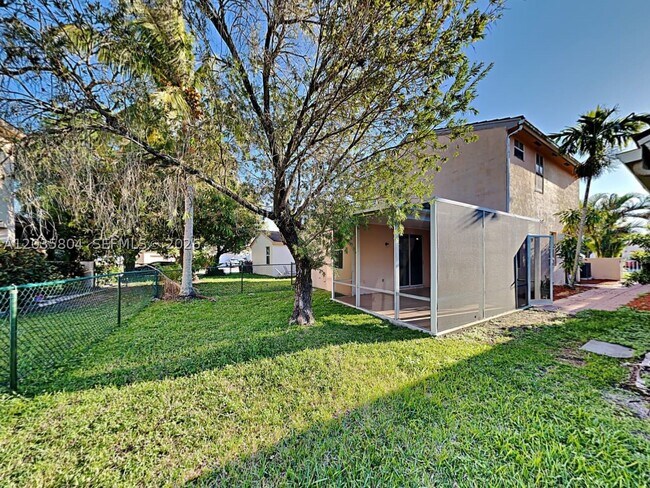 Building Photo - 2121 NW 184th Way