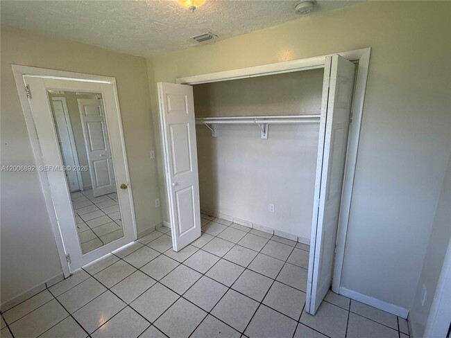 Building Photo - 10375 SW 152nd Terrace