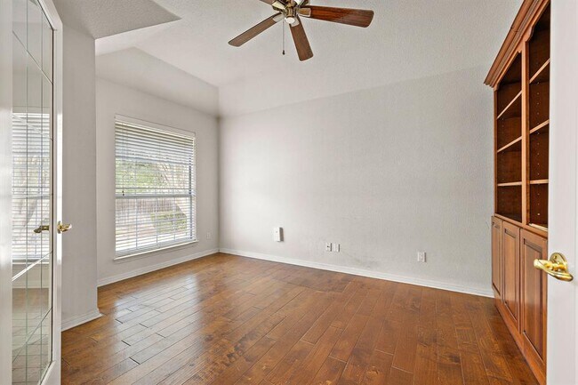 Building Photo - 2505 Merion Cove