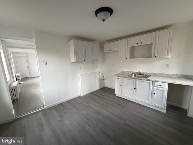 Building Photo - 4148 Orchard St