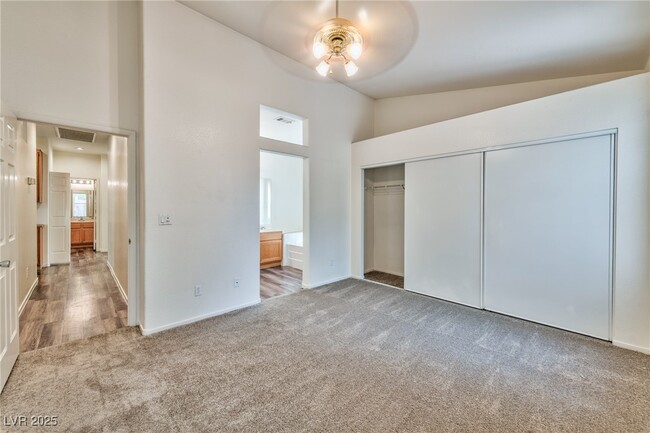 Building Photo - 8995 Libertyvale Dr