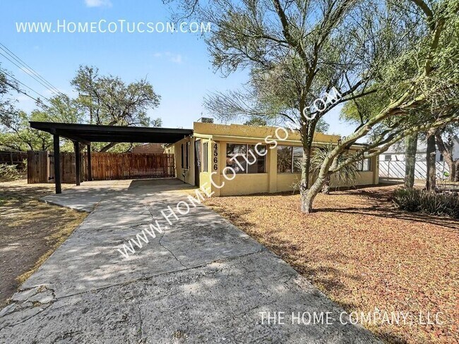 Building Photo - 4566 E Seneca St