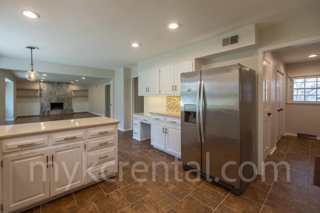 Building Photo - 12012 Ensley Ln