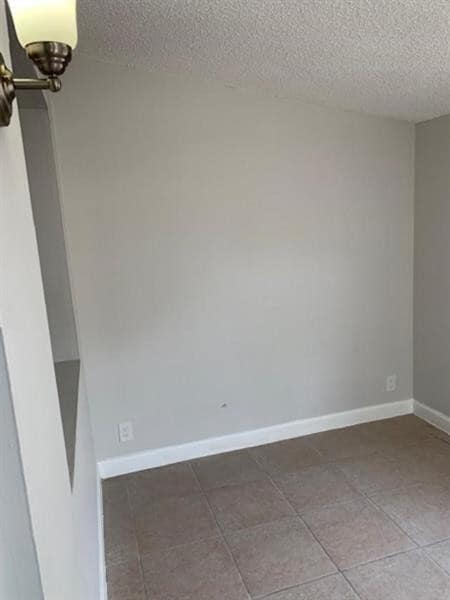 Building Photo - 1301 NW 3rd Ave