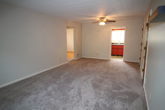 Building Photo - Two bedroom apartment in Clifton Heights