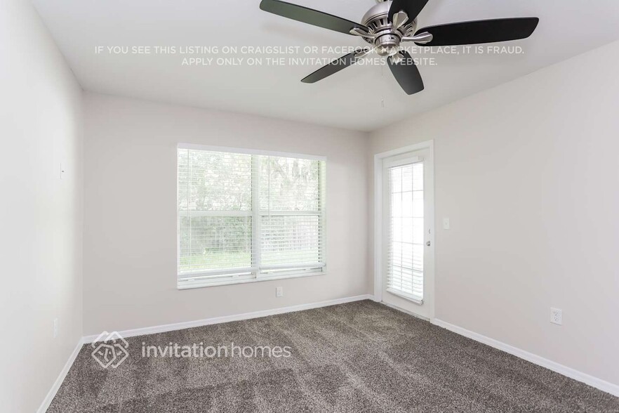 Building Photo - 11118 Hidden Breeze Dr