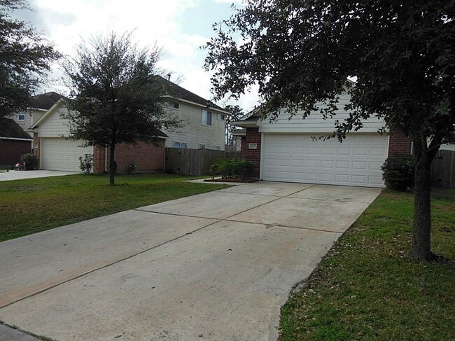 Building Photo - 1402 Sycamore Leaf Way