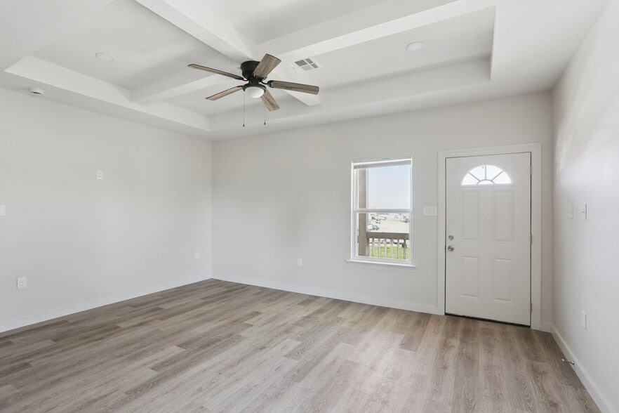 Building Photo - 32 Ashton Cox Dr