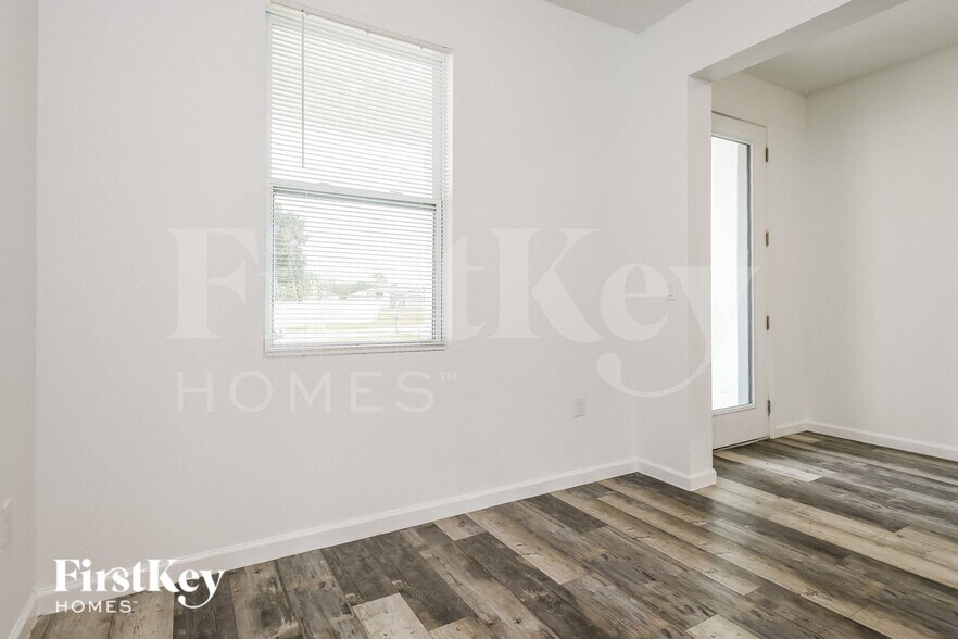 Building Photo - 925 Albertville Ct