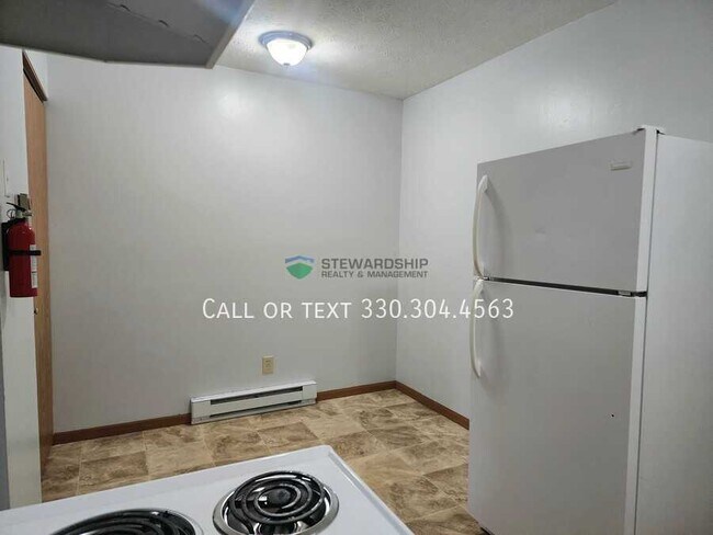 Building Photo - 7270 Stuhldreher St NW