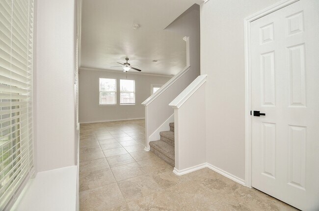 Building Photo - 6458 Calgary Woods Ln