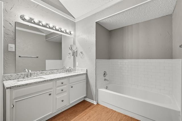 Building Photo - 200 Timber Ridge Ln