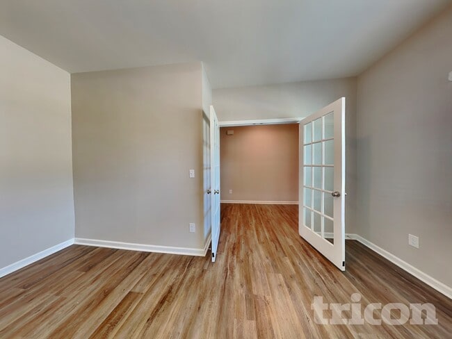 Building Photo - 741 Rolling Creek Cir