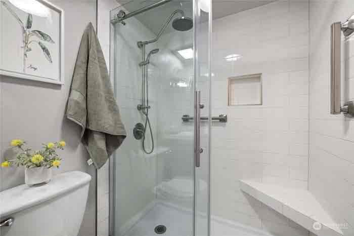 Building Photo - 33240 37th Pl SW