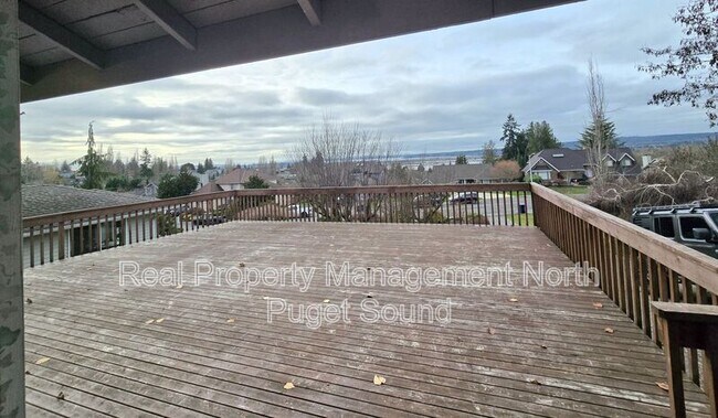 Building Photo - 5231 69th Dr NE