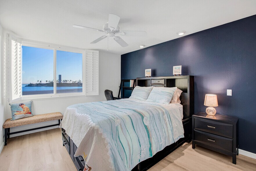 Building Photo - 1140 E Ocean Blvd