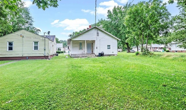 Building Photo - Modern 3 Bed 1 Bath - Section 8 Friendly