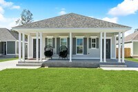 Building Photo - 510 Main St