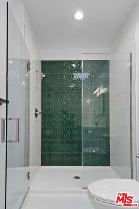 Building Photo - 15912 Vose St