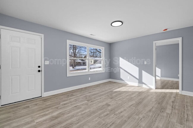 Building Photo - 9722 Lorna Ln