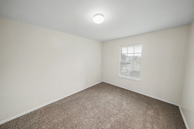 Building Photo - Spacious Cul-de-Sac Home in Bulverde Village - Realtor Commission: $500