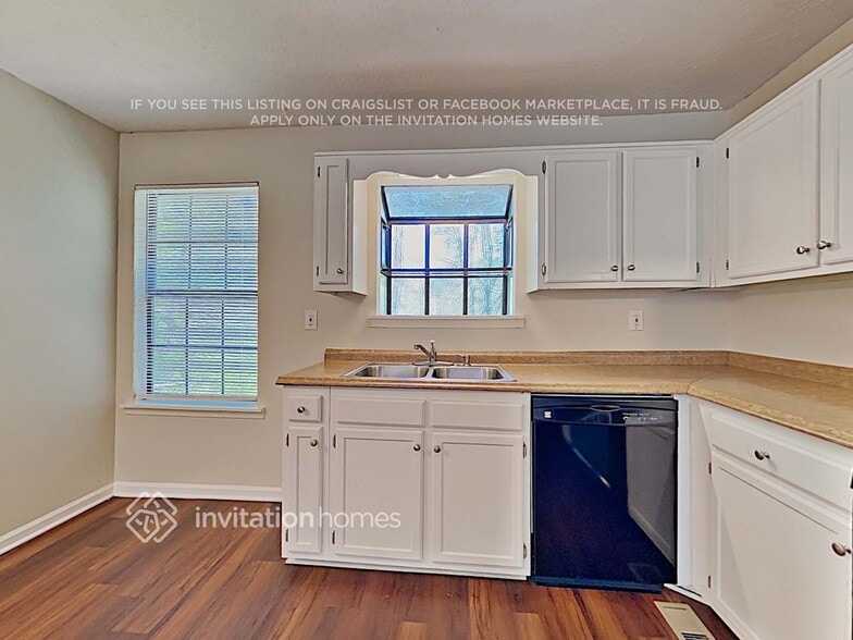 Building Photo - 2632 Mountain Brook Ct