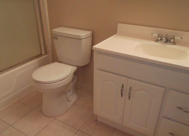Building Photo - 38272 Fairway Ct