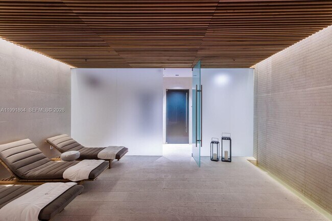 Building Photo - 10203 Collins Ave