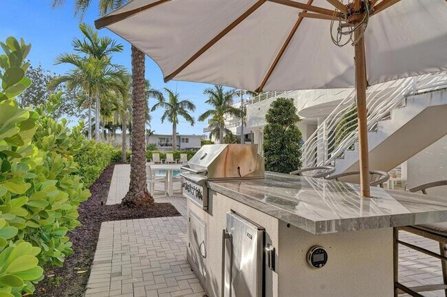 Building Photo - 612 Bayshore Dr