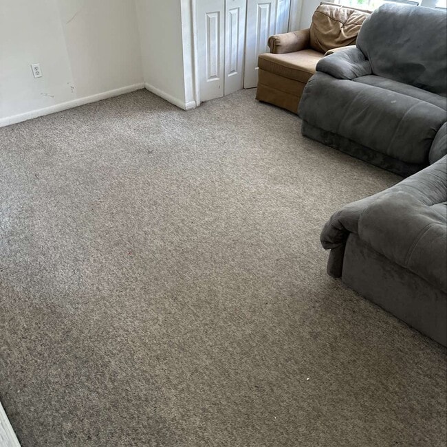 Building Photo - 129-1/2 E Cleveland Ave