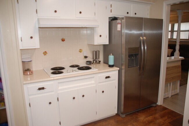 Building Photo - 6543 Kury Ln