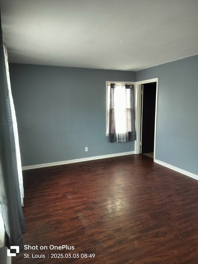 Building Photo - 5640 Sapphire Ave