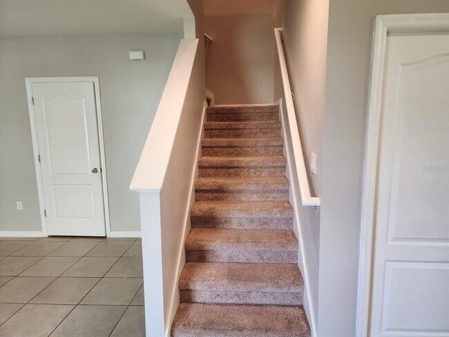 Building Photo - 335 Arbor Lakes Dr