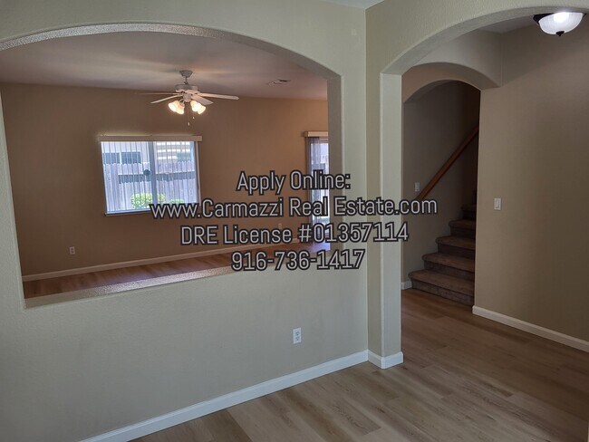 Building Photo - 1626 Loon Lake St