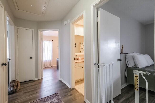 Building Photo - 4311 Duesenberg Ct