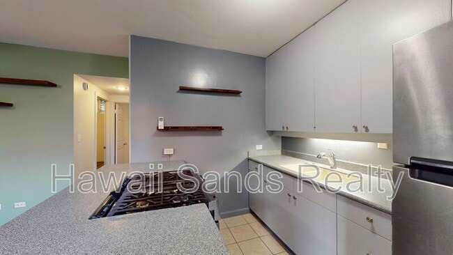 Building Photo - 2050 Nuuanu Ave