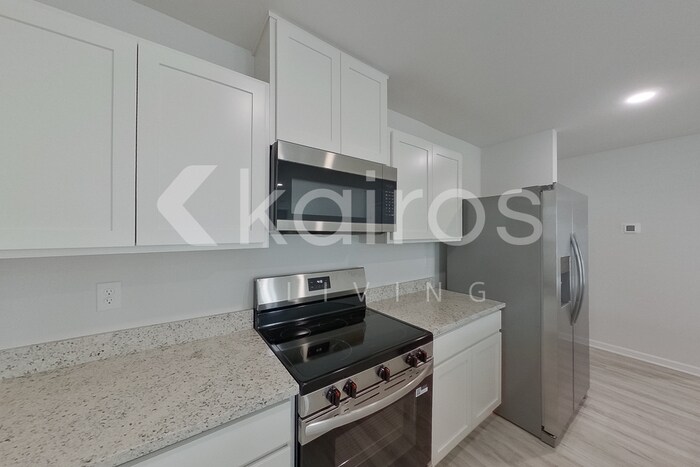 Building Photo - 14256 Ruffian Ave