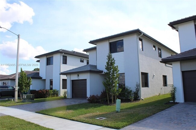 Building Photo - 5816 Agostino Way