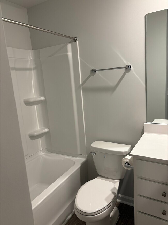Building Photo - 119 Barefoot Dr