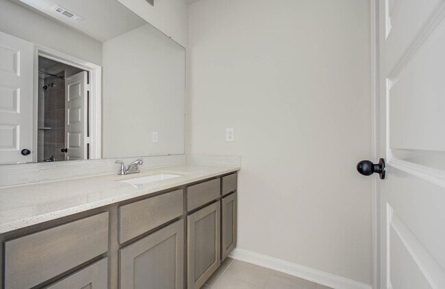 Building Photo - 15108 Botanical Garden Dr