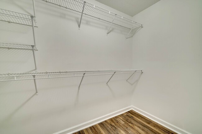 Building Photo - 1054 Grove Landing Ln