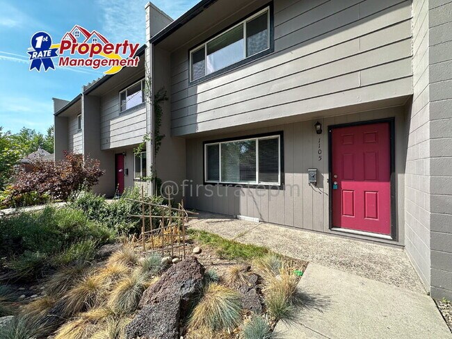Building Photo - 1107 S Leadville Ave
