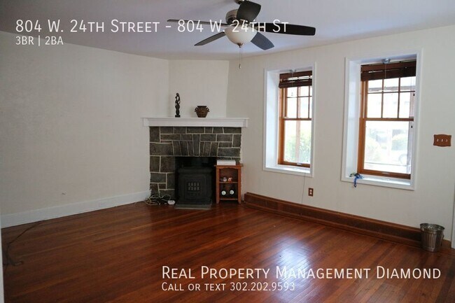 Building Photo - 804 W 24th St