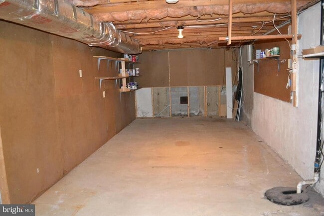 Building Photo - 15404 Beachview Dr