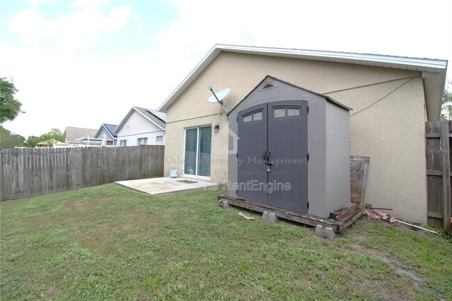 Building Photo - 464 Briar Bay Cir
